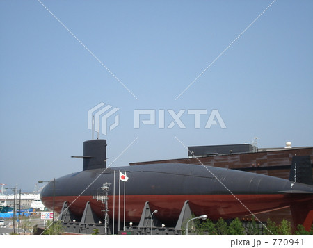770941