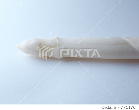 白いアスパラ一本 771176