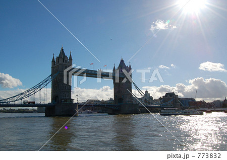 ロンドン・タワーブリッジ 773832