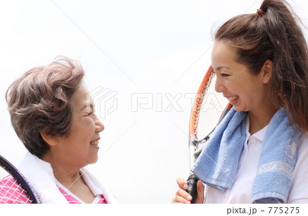 おばあちゃんとテニス 775275
