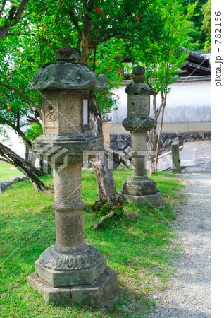 東大寺二月堂の石灯籠 東大寺二月堂の石灯籠 782156