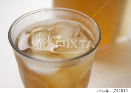 シンプル麦茶 792839
