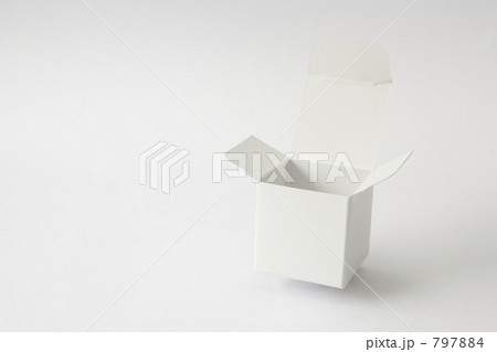 797884