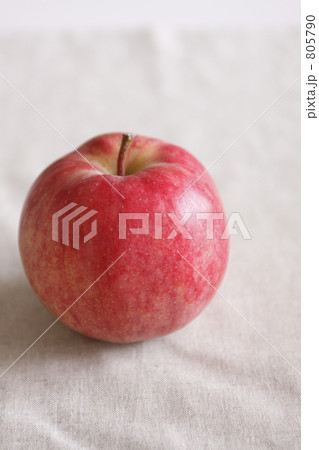 805790