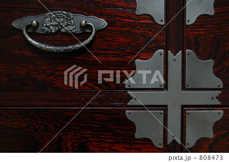 古い和ダンスの木目 808473