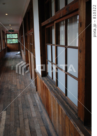 古校舎の廊下 古校舎の廊下 810322