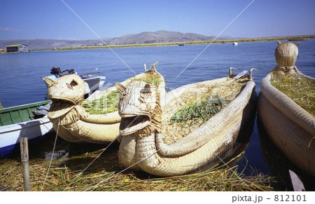 チチカカ湖のトトラの船 812101