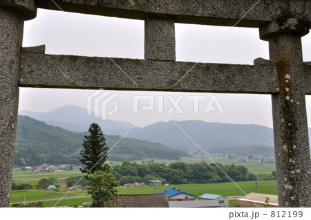 遠野散歩・栃内観音石鳥居と六角牛山 812199