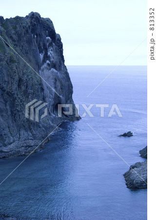 積丹岬の青 813352