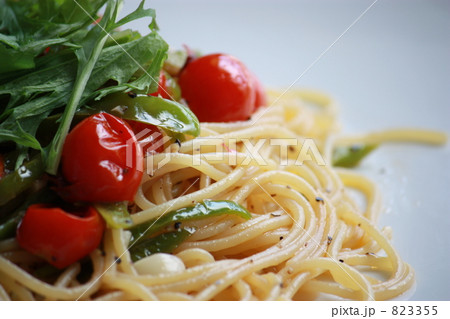 みず菜とミニトマトのペペロンチーノ 823355