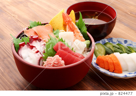 海鮮丼(吸い物、お新香) 海鮮丼(吸い物、お新香) 824477