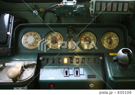 １０３系電車運転台 830106