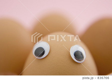 836766