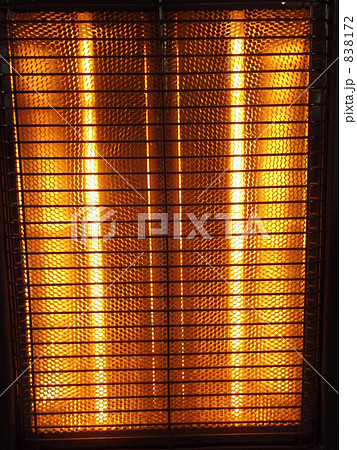 ハロゲンヒーターの温もり 838172