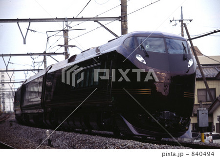 840494