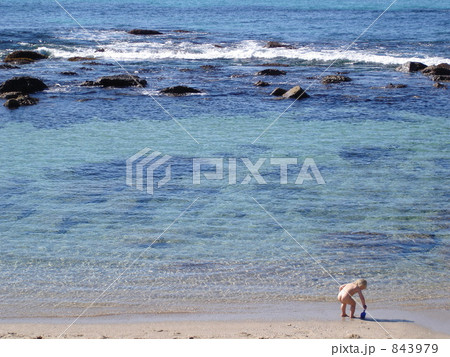 the kid in the beach the kid in the beach 843979