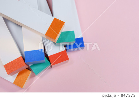ピンクの背景と付箋 ピンクの背景と付箋 847575