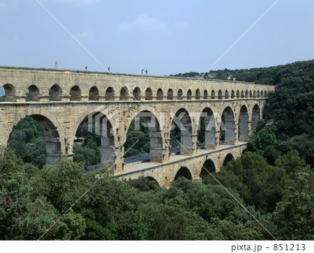世界遺産ポンデュガール＿フランス 851213