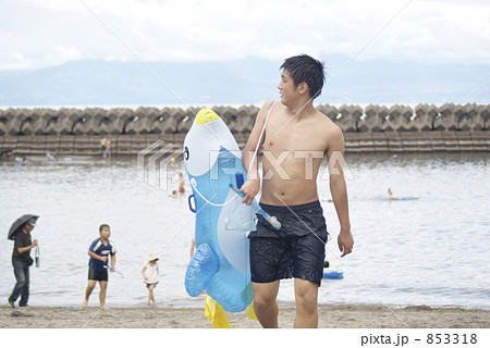 海辺の青年 海辺の青年 853318