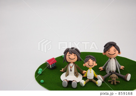 丸い芝生 仲良し家族 丸い芝生 仲良し家族 859168