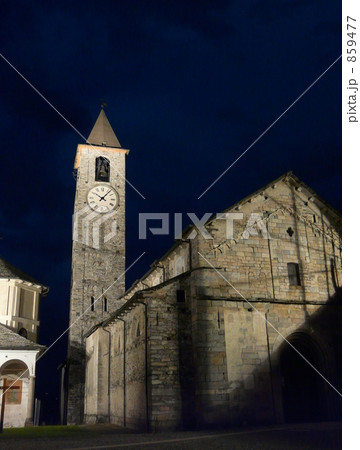イタリア　～　夜の教会 859477