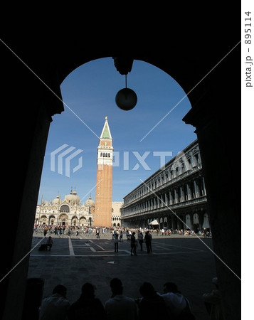 サンマルコ広場の鐘楼 895114
