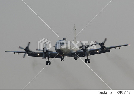 飛行　自衛隊　対潜哨戒機　飛行機 899777