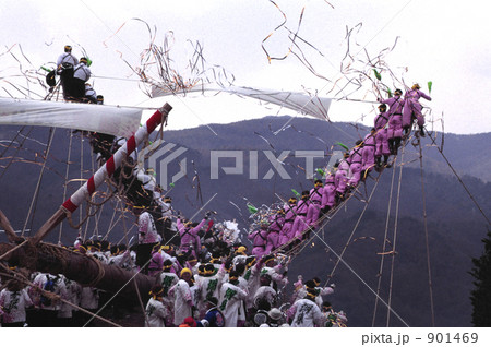 御柱祭木落し 901469