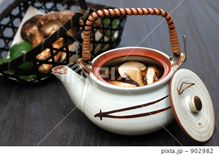 松茸土瓶蒸し 902982