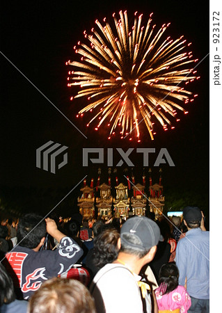 山車祭りの花火 923172