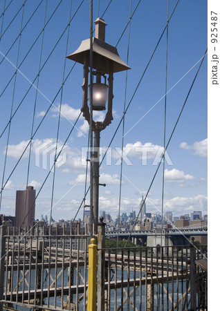 ブルックリン橋から 925487