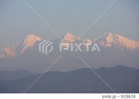 朝焼けのランタン山群 929628