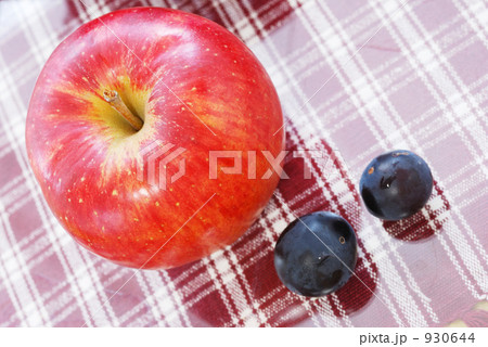 林檎と葡萄 930644