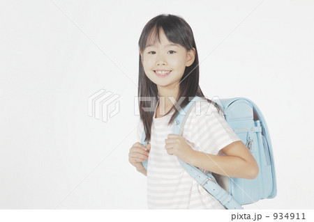 934911