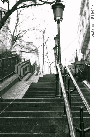 モンマルトル 936447