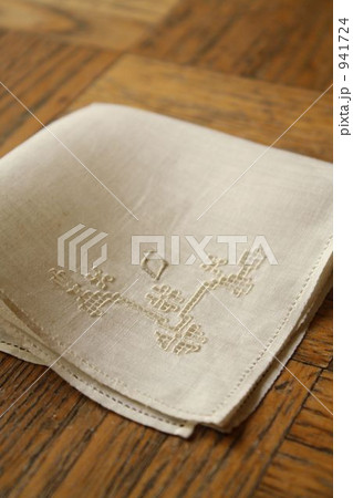 アンティークのハンカチ 941724