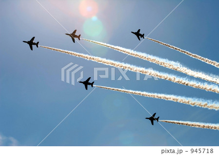 ブルーインパルス　（チェンジオーバー・ザ・ターン） 945718