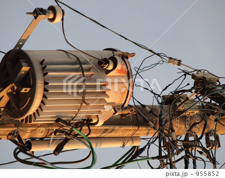 複雑な電線 複雑な電線 955852