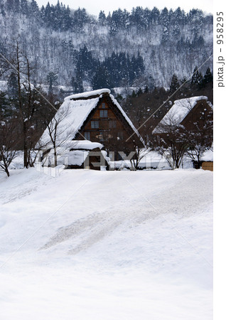 和歌山　白川村　白川郷　冬 958295