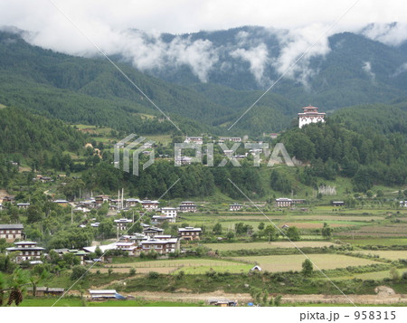 ブータンの街並 958315