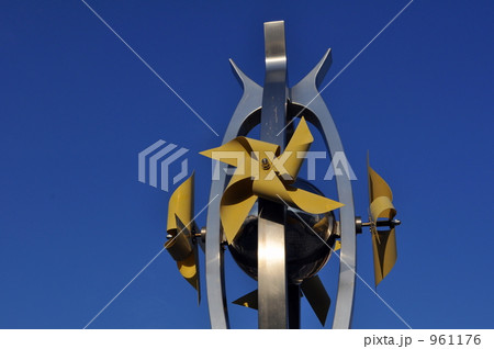 青空とかざぐるま 961176