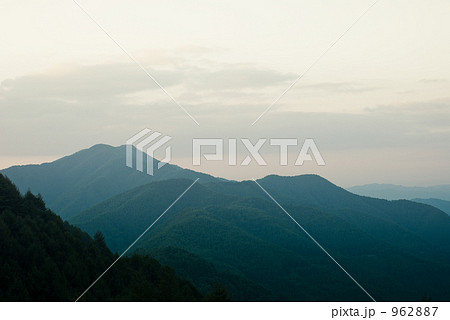 山 962887