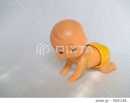 ハイハイ赤ちゃん 966186