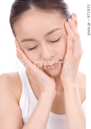 20代女性のビューティーイメージ 20代女性のビューティーイメージ 971933