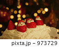 イチゴのサンタのクリスマスケーキ イチゴのサンタのクリスマスケーキ 973729