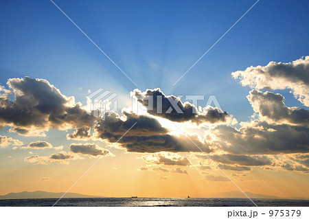 夕暮れ間近の空と雲２ 975379