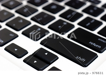 Shiftキー、矢印キー 976631