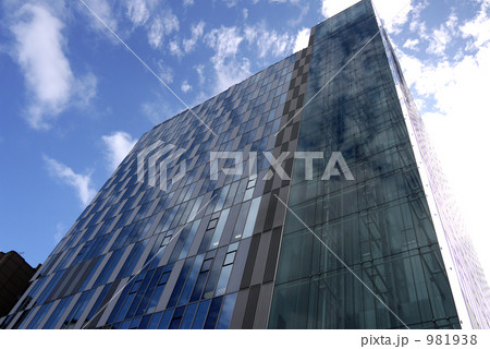 ガラスのビル 981938
