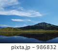 986832