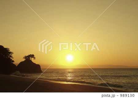 桂浜の朝日 989130